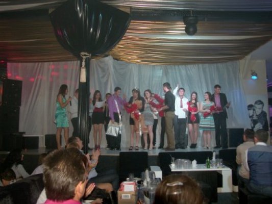 Cristina Vlas şi Cristian Văluţă, câştigătorii concursului Miss & Mister Basarabeni